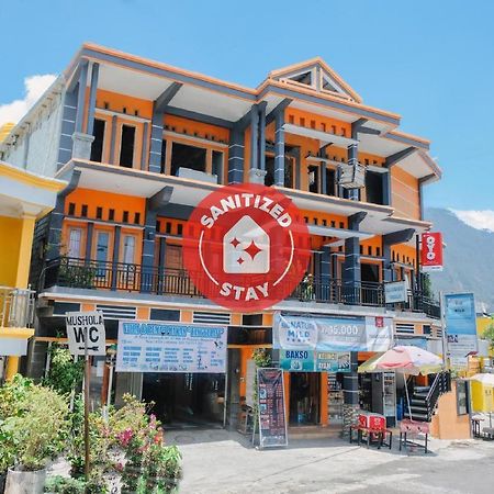 Oyo 1351 Tanggulasi Resto & Residence Syariah Magetan Экстерьер фото